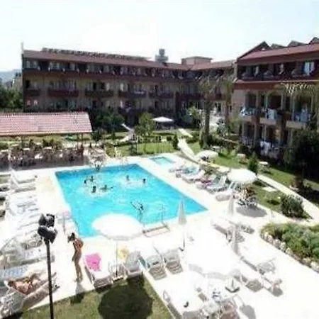 Club Victoria فندق 2*