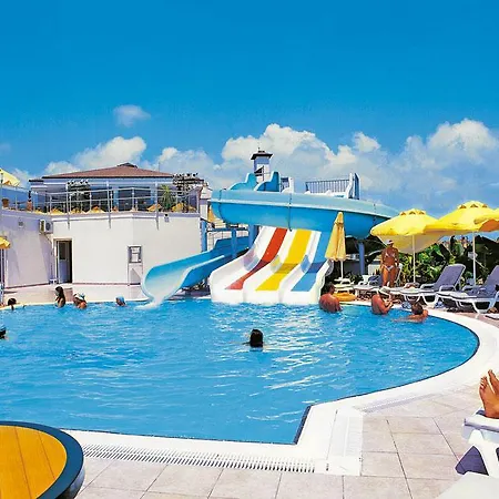 Club Victoria فندق 2*